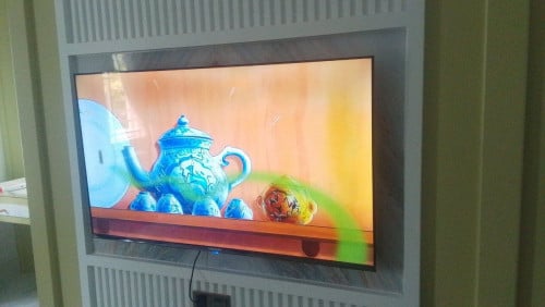 Samsung smart TV 60 inch UHD 4k