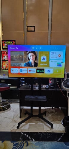 Samsung smart TV 60 inch UHD 4k