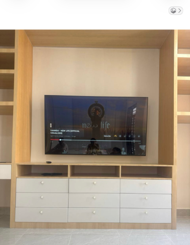 Samsung smart TV 80 inch UHD 4k