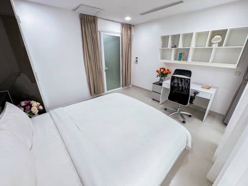 Service Apartment 3 Bedrooms For Rent In BKK1