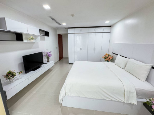Service Apartment 3 Bedrooms For Rent In BKK1