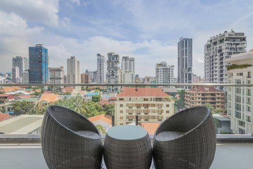 Service Apartment 3 Bedrooms For Rent In BKK1
