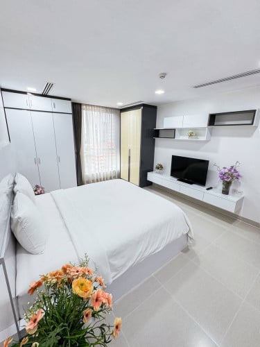 Service Apartment 3 Bedrooms For Rent In BKK1