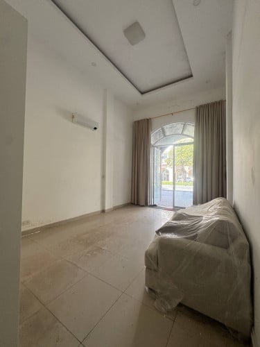 Shop for rent at Orkide