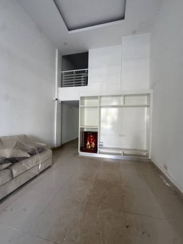 Shop for rent at Orkide