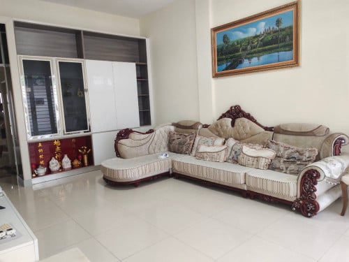 Shop house for rent at borey peng houth beng snor