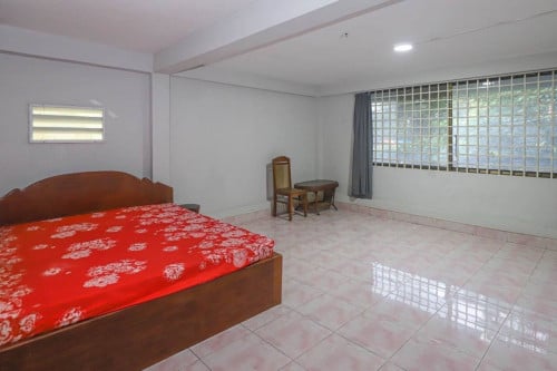 shop house for rent in Bassac Lane $550 per month