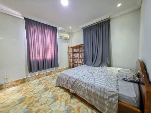 shop house for rent in Bassac Lane $550 per month