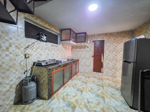 shop house for rent in Bassac Lane $550 per month