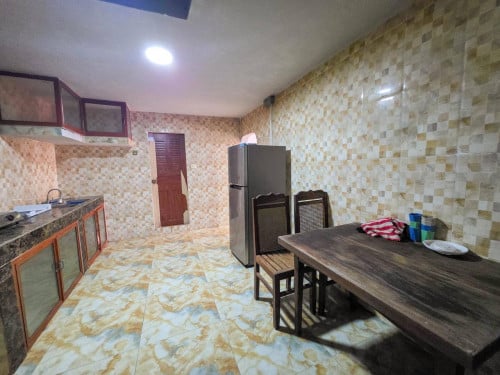 shop house for rent in Bassac Lane $550 per month