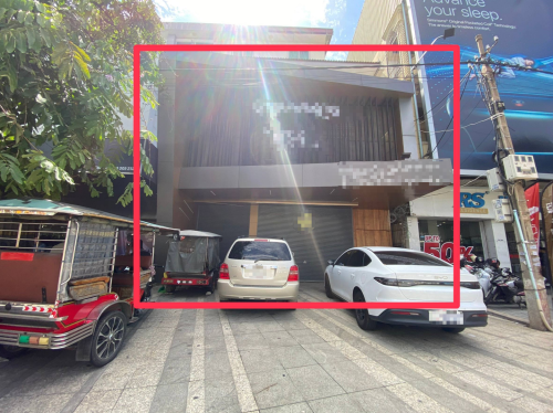 Shop house for rent in Doun Penh