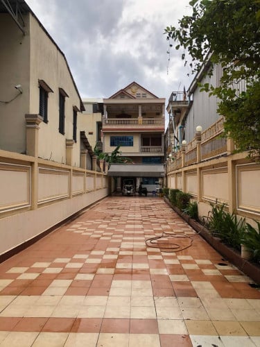 Single villa for rent at national road 2