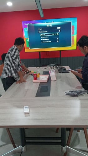 Smart TV 90 inch UHD 4k