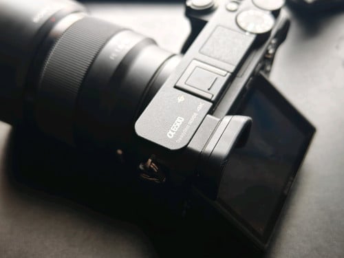 Sony A6500 + Sony Fe 50mm f/1.8 lens.