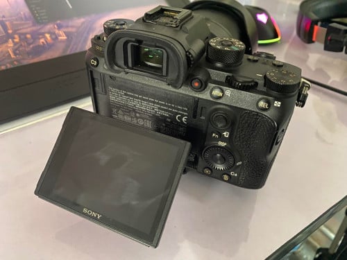 Sony A9 with 24-70mm zeiss