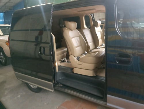 Starex H1 2019 black $28,700តម្លៃអាចចចារបាន ឡានស្អាត ធានាទិញចូលវិញ