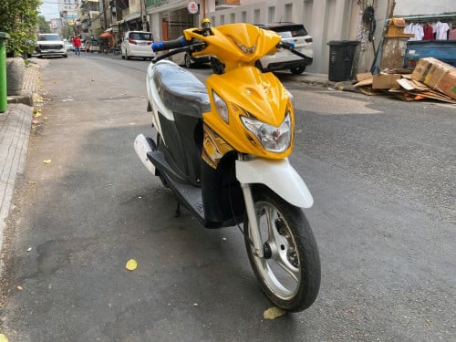 Suzuki Nex