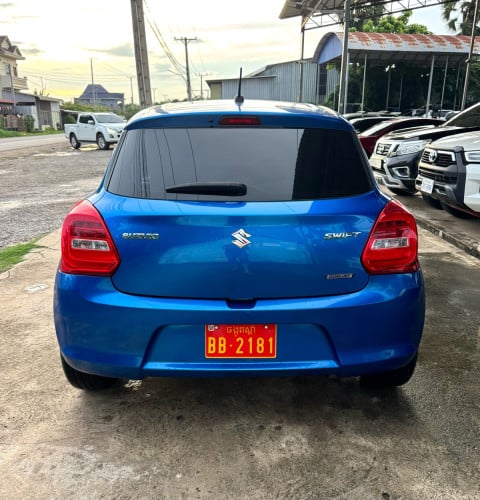 SUZUKI SWIFT 2018 (បង់ពន្ធពេញ)