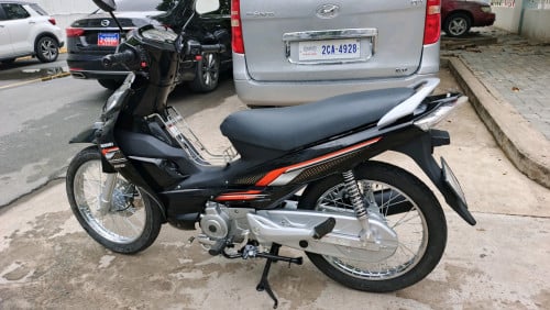 Suzuki Viva125ឆ្នាំ2019ជាប្រភេទម៉ូតូដែលមានកម្លាំងខ្លាំងតម្លៃសមរម្យ