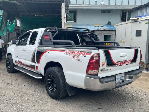 Tacoma ឆ្នាំ05 តួទាប V4 លេខអូតូ ឡានថ្មី