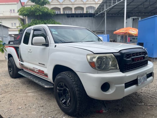 Tacoma ឆ្នាំ05 តួទាប V4 លេខអូតូ ឡានថ្មី