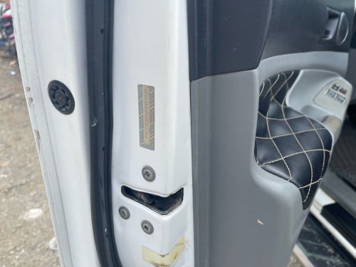 Tacoma ឆ្នាំ05 តួទាប V4 លេខអូតូ ឡានថ្មី