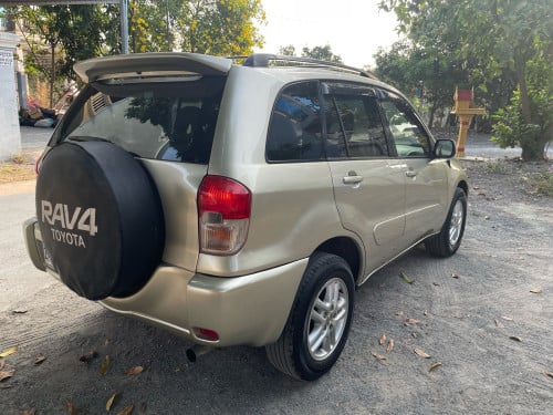 Today RAV4 02 ប៉ុងមួយ​ ឡានខ្ចលេងហេីយស្អាតណាស់