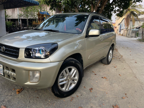 Today RAV4 02 ប៉ុងមួយ​ ឡានខ្ចលេងហេីយស្អាតណាស់