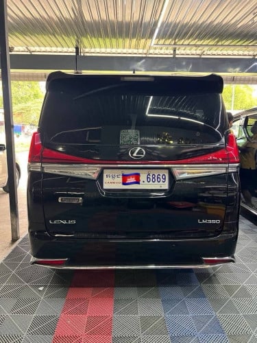 Toyota ALPHARD 2017VIP full option Royal Longe UP Lexus LM350