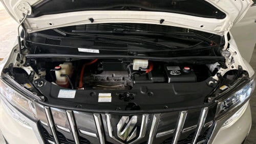 Toyota Alphard Auto3