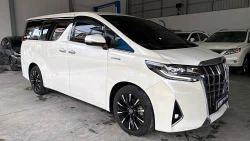 Toyota Alphard Auto3