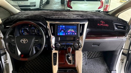 Toyota Alphard Auto3