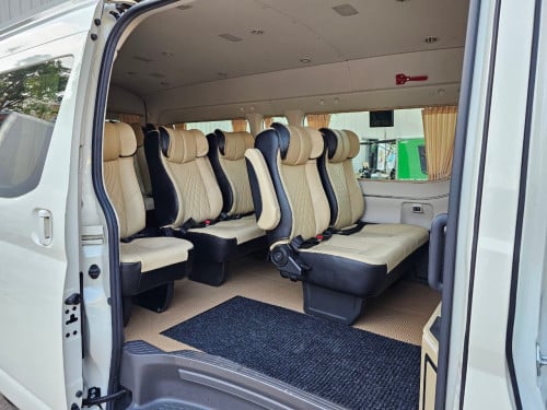 Toyota Hiace 2022