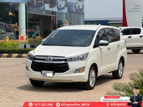 TOYOTA INNOVA 2020