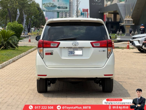 TOYOTA INNOVA 2020