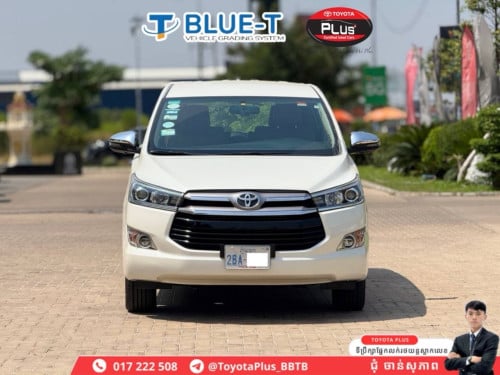 TOYOTA INNOVA 2020