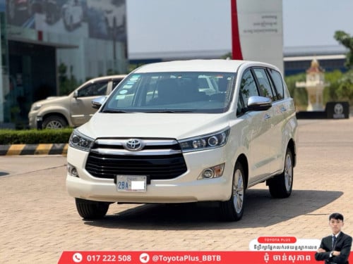 TOYOTA INNOVA 2020
