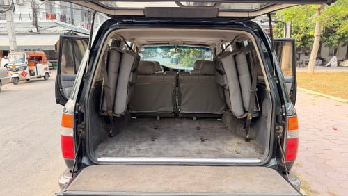Toyota Land Cruiser 96 V6