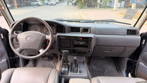 Toyota Land Cruiser 96 V6