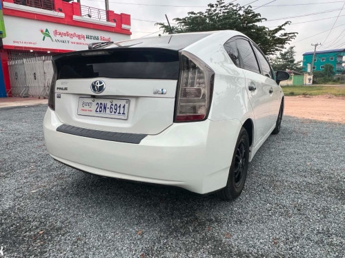 Toyota Prius 010 Option3