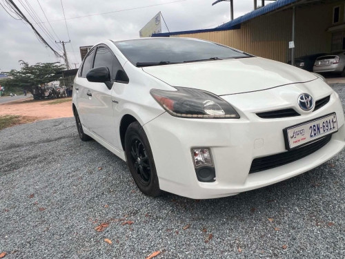 Toyota Prius 010 Option3