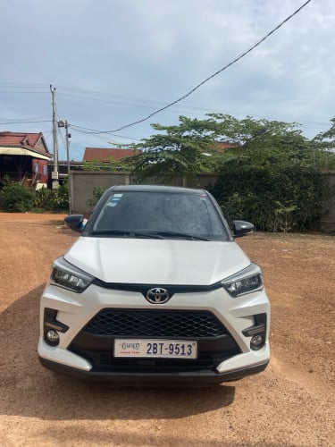 toyota Raize ឆ្នាំ​ 2023​ ដំបូល​ខ្មៅ​ ឡាន​ស្អាត$​💰