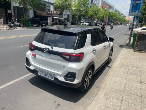 Toyota Raize year 2022 Full option ដំបូលខ្មៅ