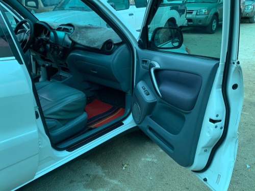 Toyota Rav4L 02 ប៉ុង1 Full បេីកតំបូល សកាំម៉ៃ