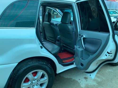 Toyota Rav4L 02 ប៉ុង1 Full បេីកតំបូល សកាំម៉ៃ