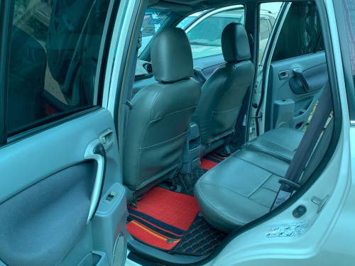 Toyota Rav4L 02 ប៉ុង1 Full បេីកតំបូល សកាំម៉ៃ
