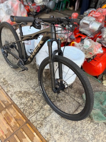 Trek បូម2