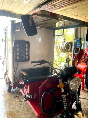 Tuk Tuk ខ្នាតតូច 021 លក់