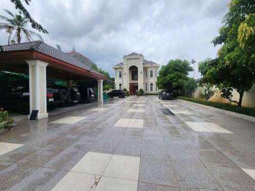 Villa for rent at new airport