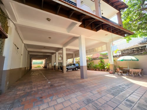 WHOLE APARTMENT BUILDING FOR RENT IN TOUL TOMPONG